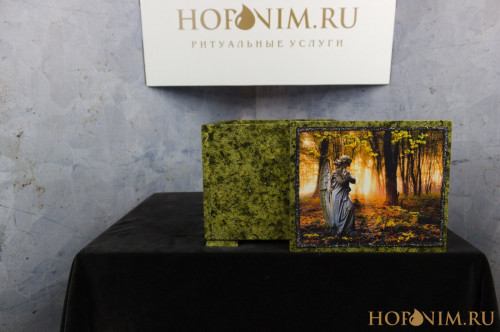 Урна для праха серпентинит куб "Ангел"